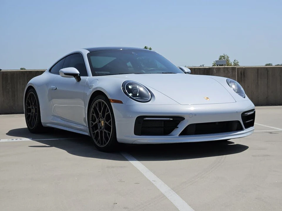2024 Porsche 992 Carrera 4S - Image 10 of 31