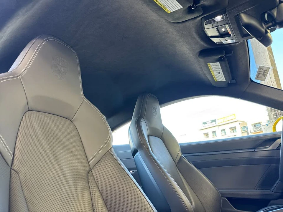 2024 Porsche 992 Carrera 4S - Image 17 of 31