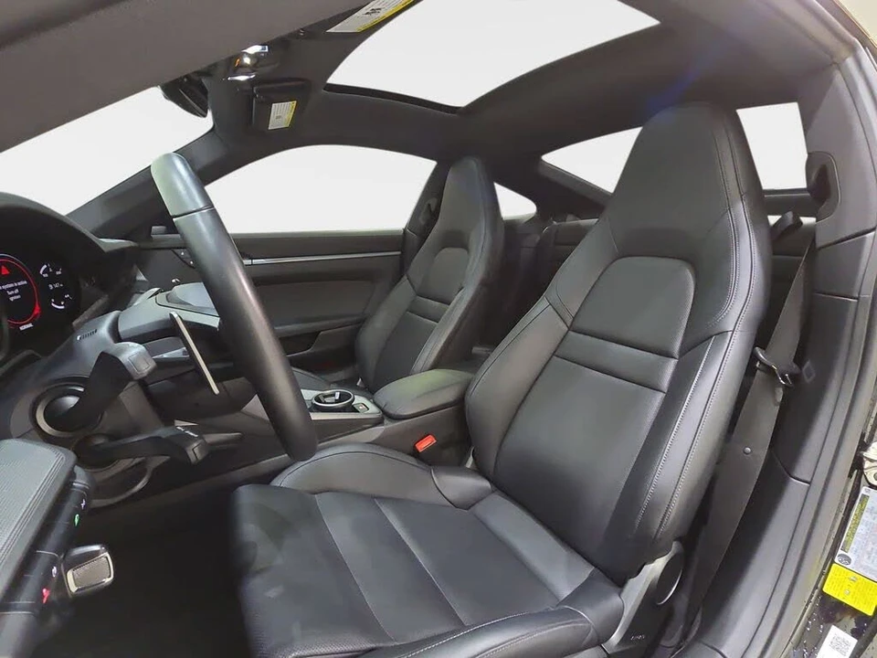 2024 Porsche 992 Carrera 4S - Image 17 of 31