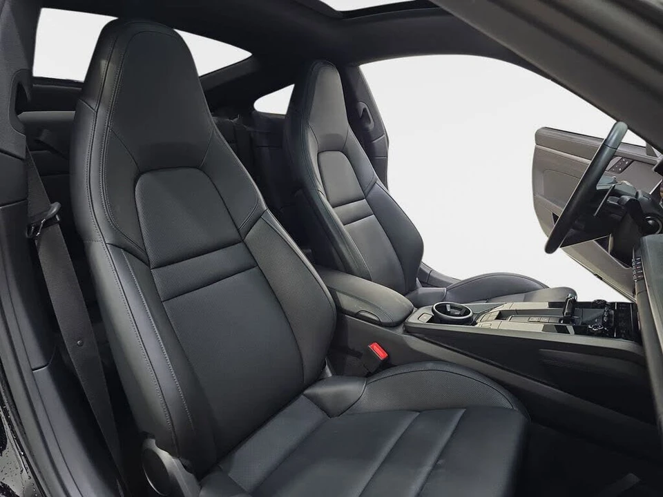 2024 Porsche 992 Carrera 4S - Image 12 of 31