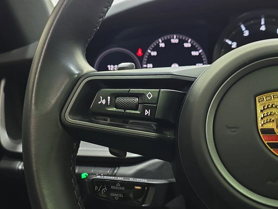 2024 Porsche 992 Carrera 4S - Image 19 of 31