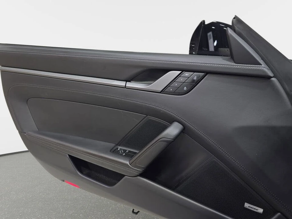 2024 Porsche 992 Carrera 4S - Image 29 of 31
