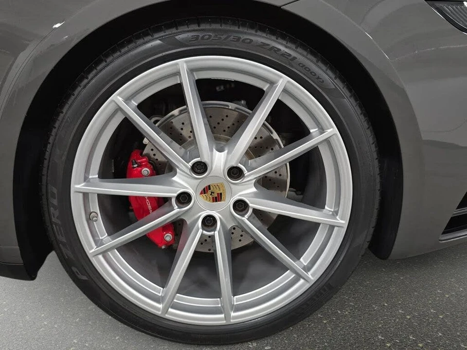 2024 Porsche 992 Carrera 4S - Image 27 of 31