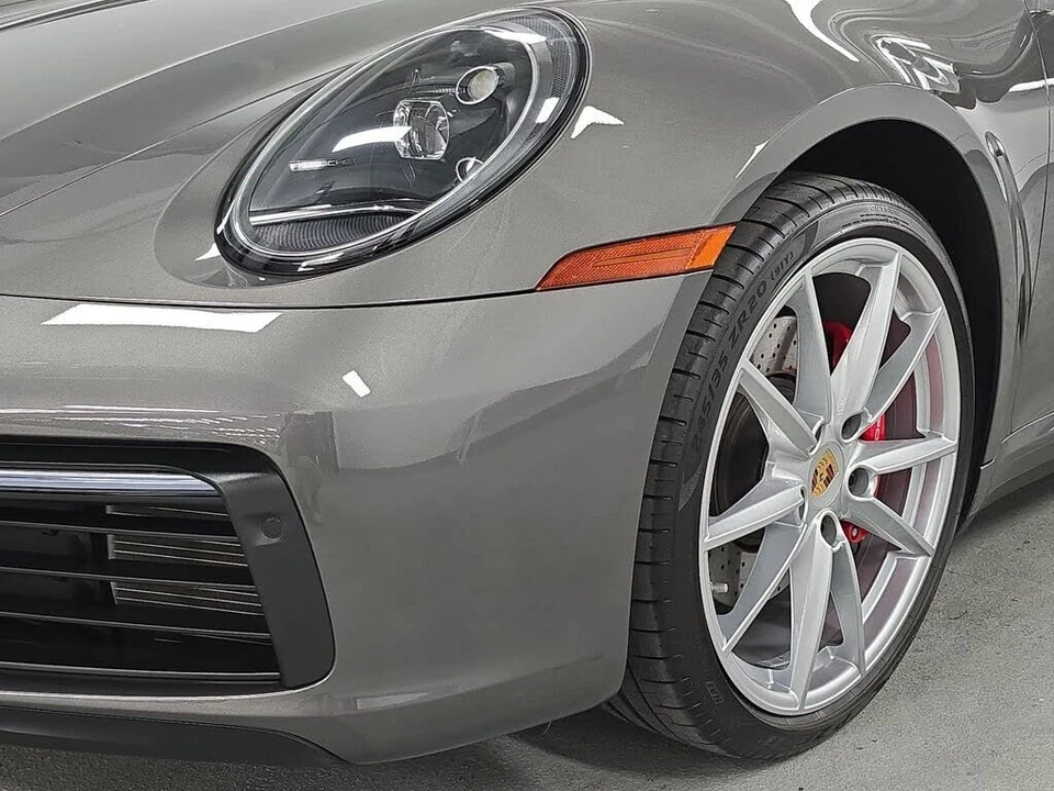 2024 Porsche 992 Carrera 4S - Image 11 of 31