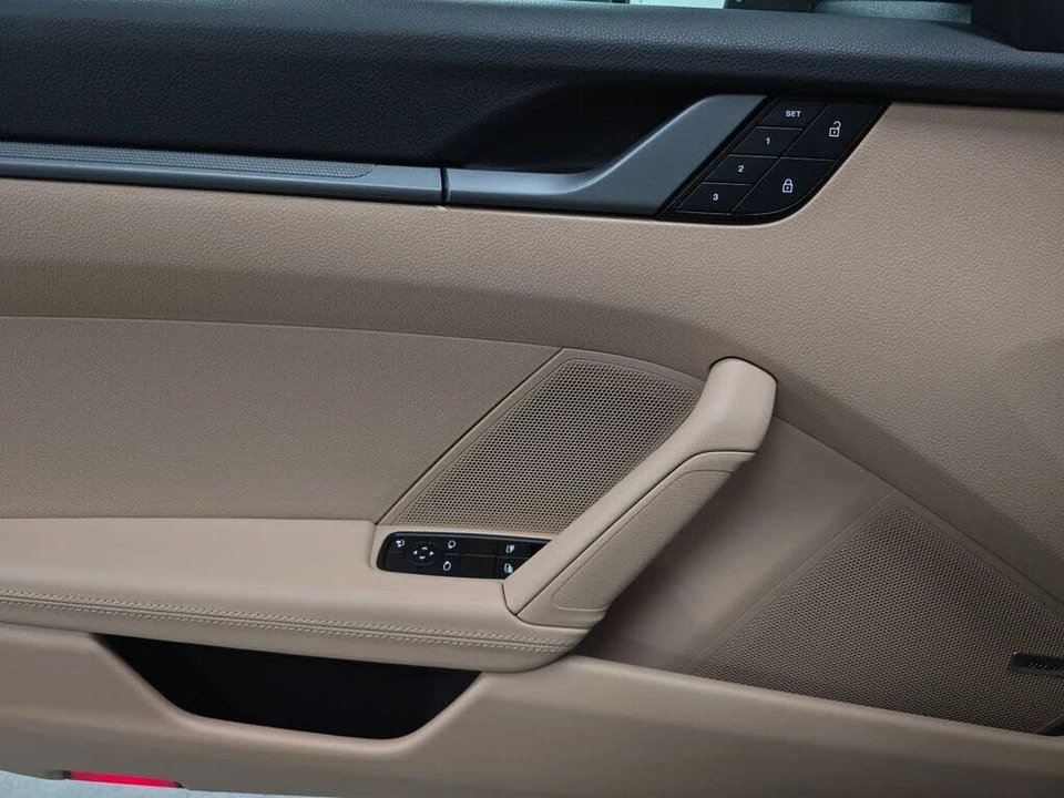 2024 Porsche 992 Carrera 4S - Image 22 of 31