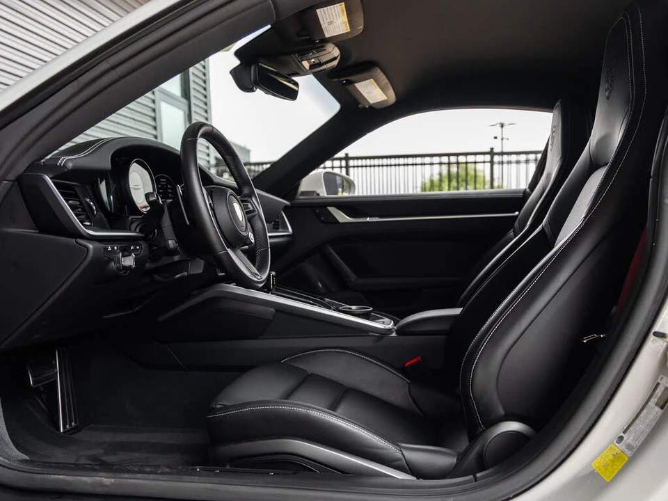 2024 Porsche 992 Carrera 4S - Image 29 of 31