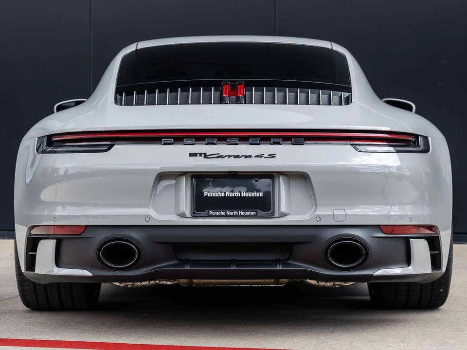 2024 Porsche 992 Carrera 4S - Image 12 of 31