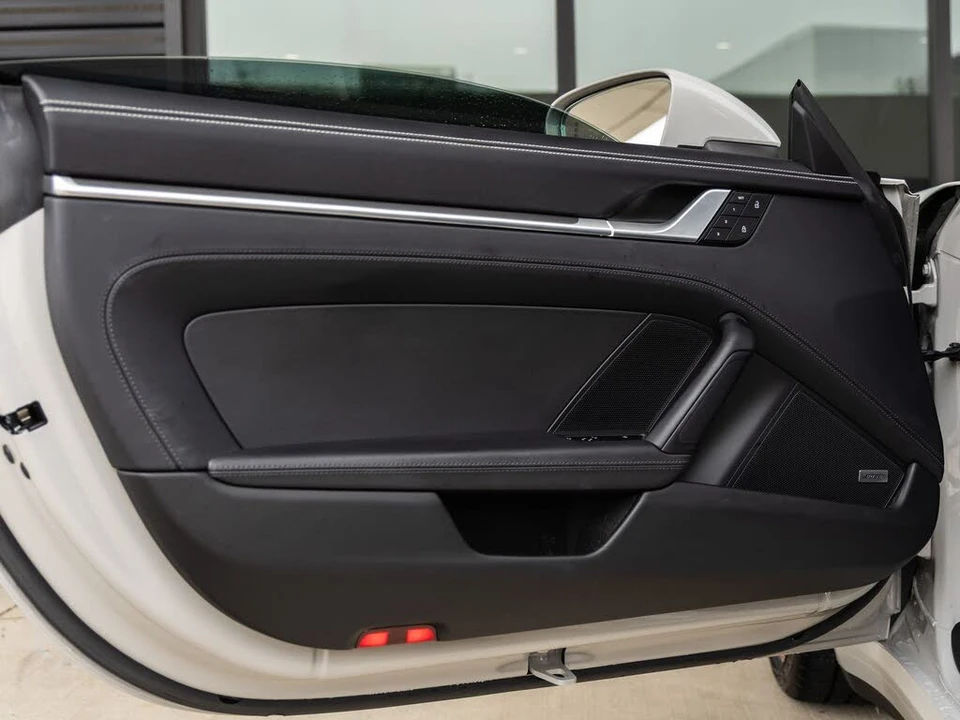 2024 Porsche 992 Carrera 4S - Image 24 of 31