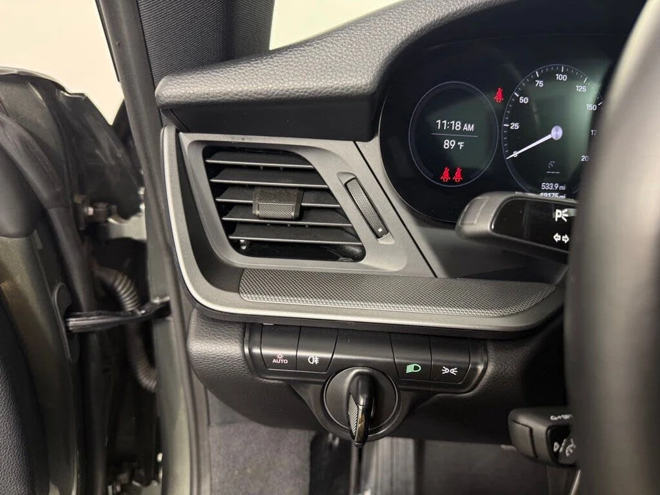 2024 Porsche 992 Carrera 4S - Image 26 of 29