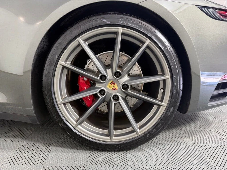 2024 Porsche 992 Carrera 4S - Image 13 of 29