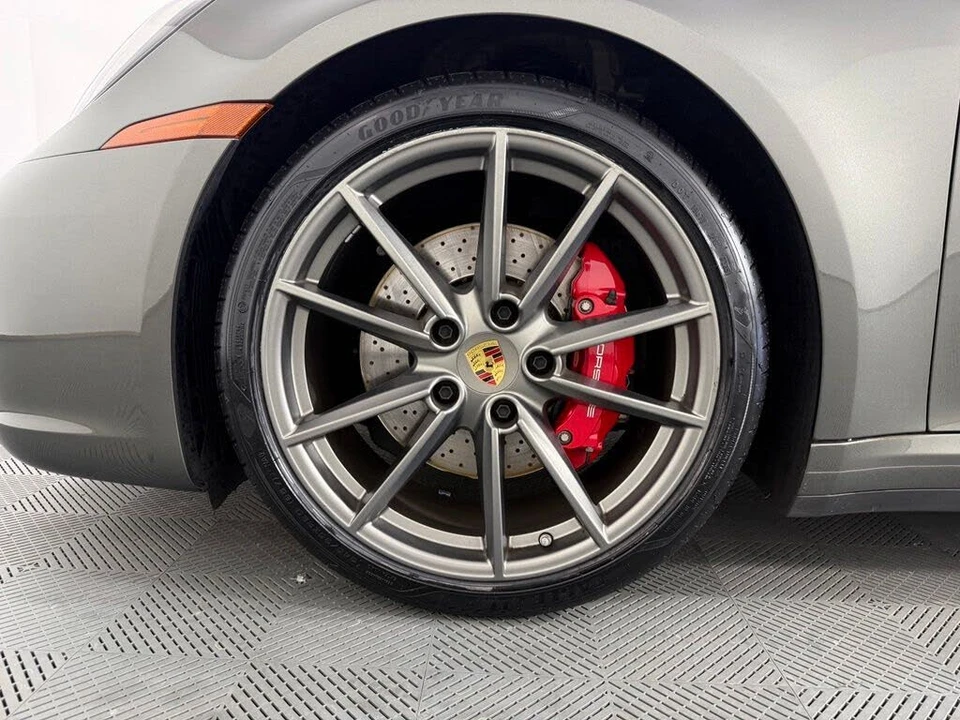 2024 Porsche 992 Carrera 4S - Image 14 of 29