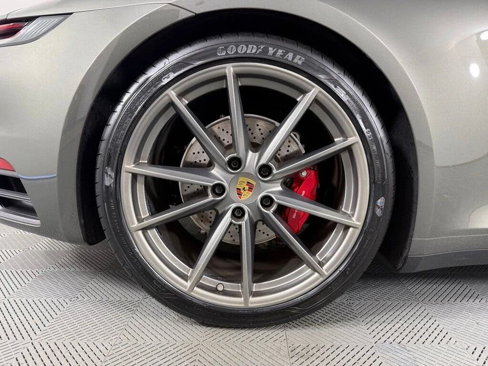 2024 Porsche 992 Carrera 4S - Image 12 of 29