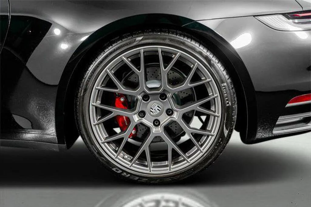 2024 Porsche 992 Carrera 4S - Image 20 of 31