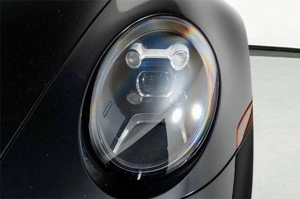 2024 Porsche 992 Carrera 4S - Image 26 of 31