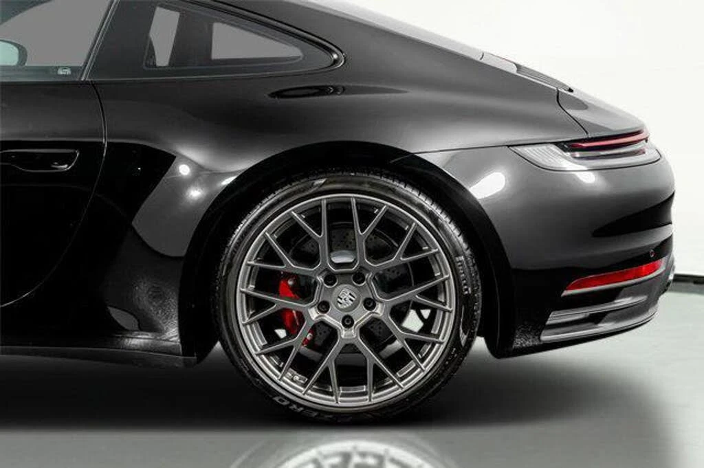 2024 Porsche 992 Carrera 4S - Image 21 of 31