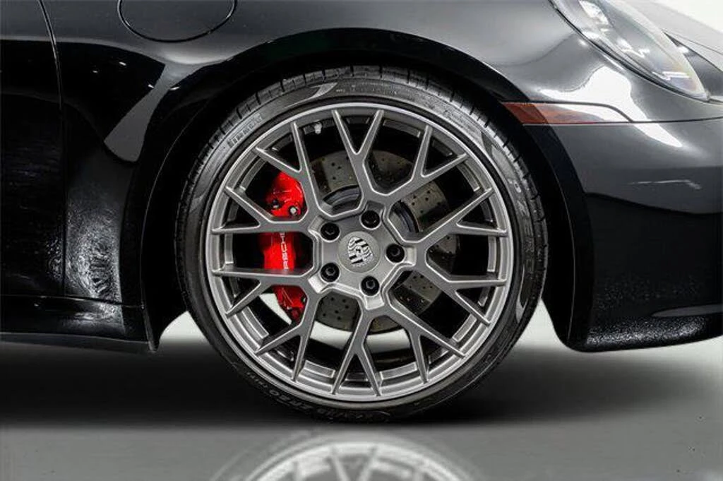 2024 Porsche 992 Carrera 4S - Image 8 of 31