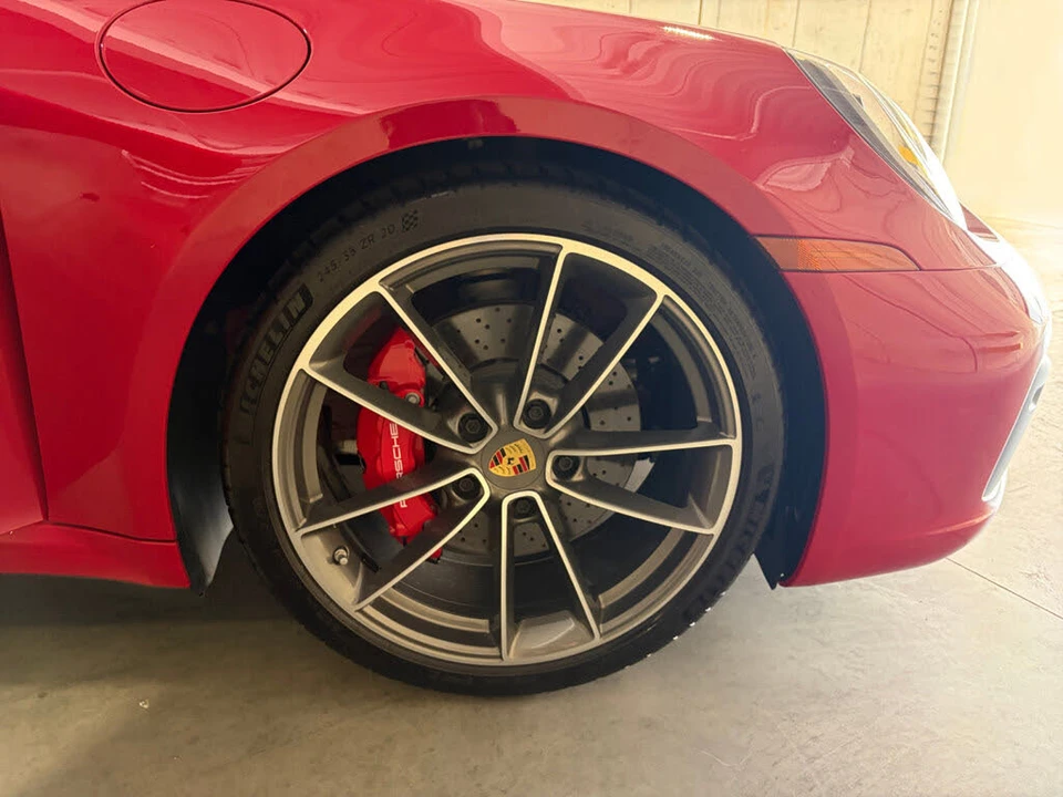 2024 Porsche 992 Carrera 4S - Image 19 of 31