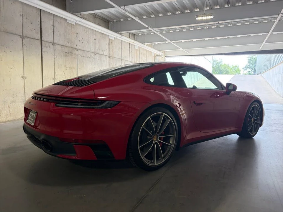 2024 Porsche 992 Carrera 4S - Image 10 of 31