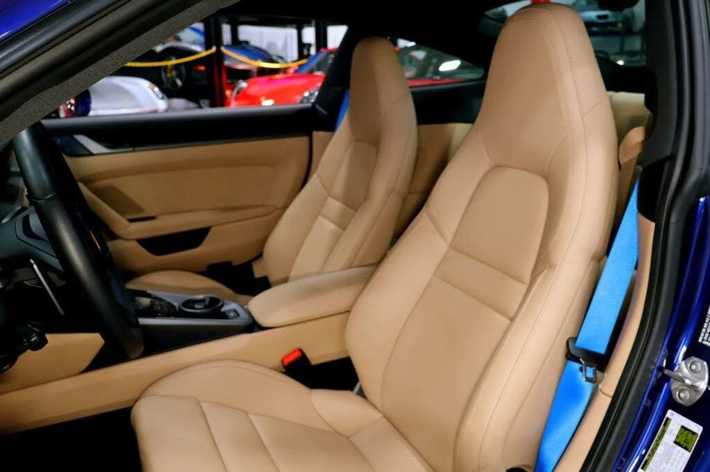 2024 Porsche 992 Carrera 4S - Image 25 of 31