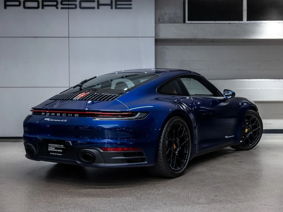 2024 Porsche 992 Carrera 4S - Image 8 of 31