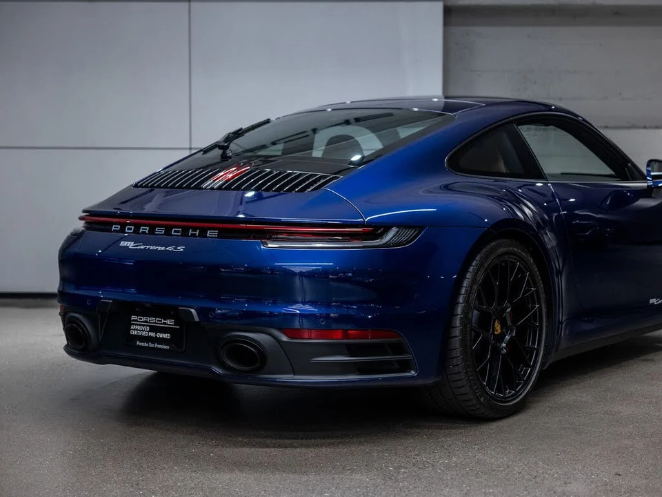 2024 Porsche 992 Carrera 4S - Image 27 of 31