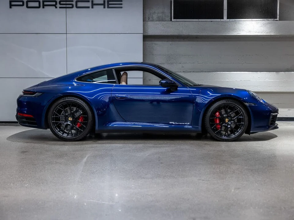 2024 Porsche 992 Carrera 4S - Image 9 of 31