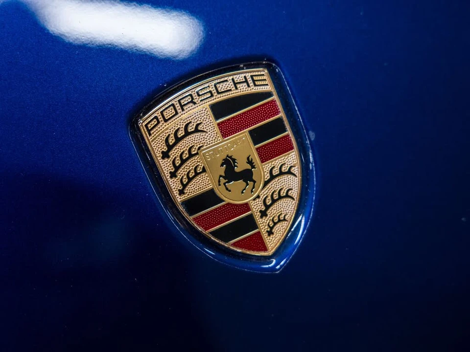 2024 Porsche 992 Carrera 4S - Image 19 of 31