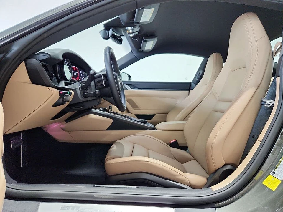 2024 Porsche 992 Carrera 4S - Image 5 of 31
