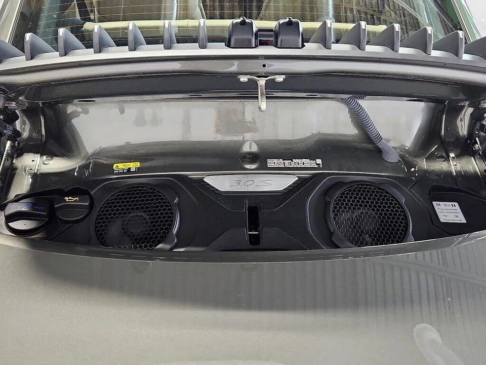 2024 Porsche 992 Carrera 4S - Image 29 of 31