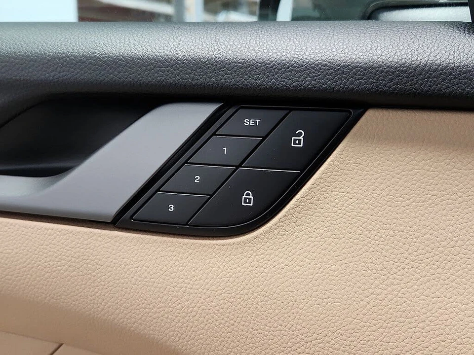 2024 Porsche 992 Carrera 4S - Image 22 of 31