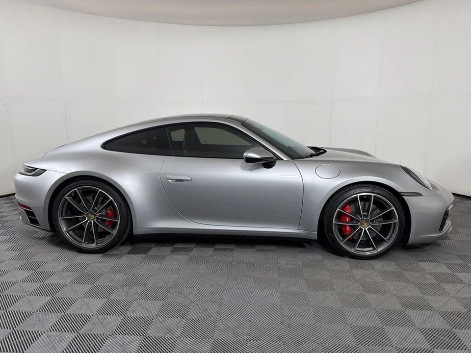 2024 Porsche 992 Carrera 4S - Image 8 of 29