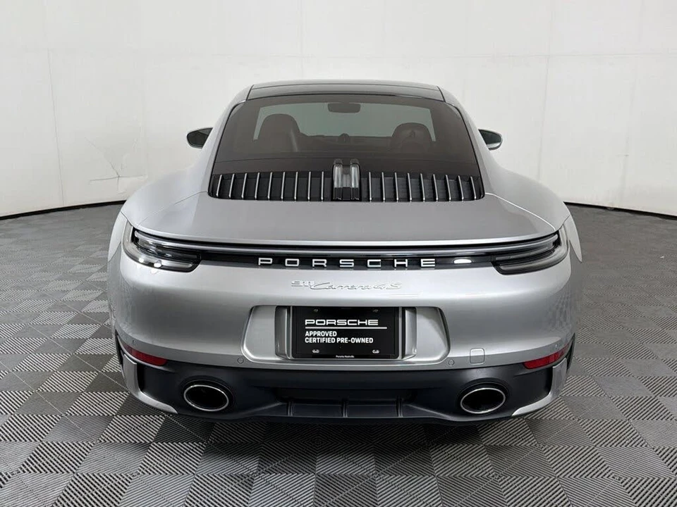 2024 Porsche 992 Carrera 4S - Image 10 of 29