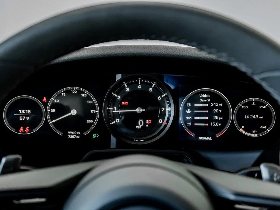 2024 Porsche 992 Carrera 4S - Image 15 of 26