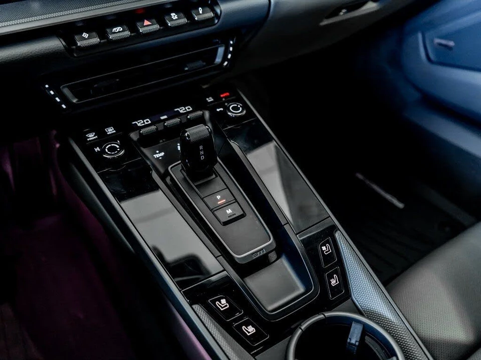 2024 Porsche 992 Carrera 4S - Image 19 of 26
