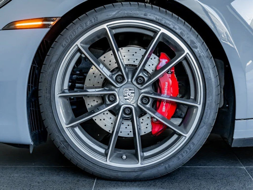2024 Porsche 992 Carrera 4S - Image 11 of 26