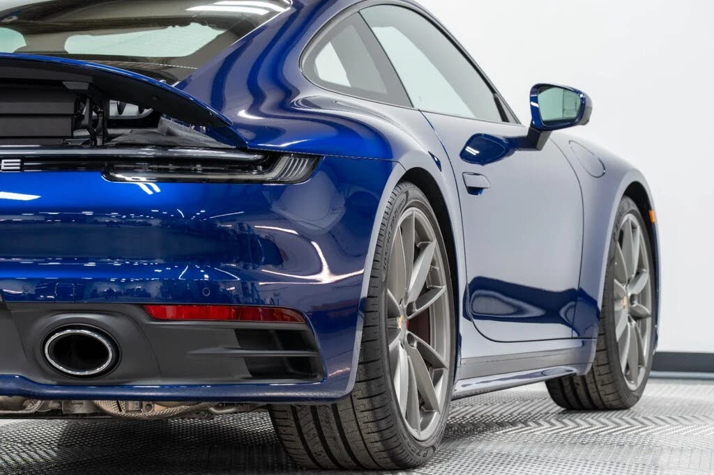 2024 Porsche 992 Carrera 4S - Image 19 of 31