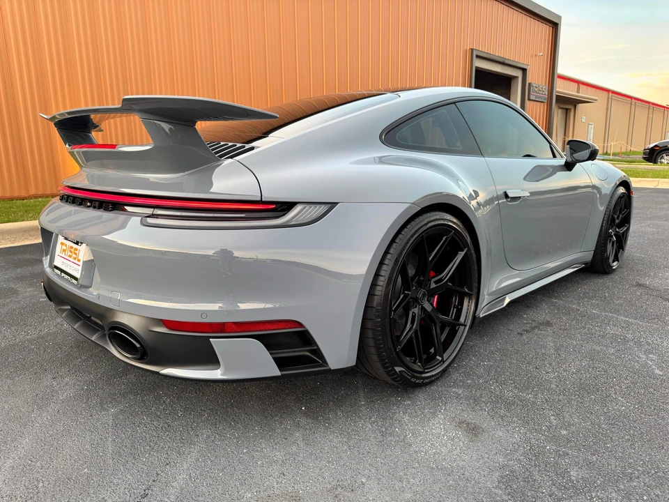 2024 Porsche 992 Carrera 4S - Image 18 of 31