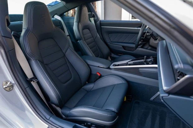 2024 Porsche 992 Carrera 4S - Image 4 of 7