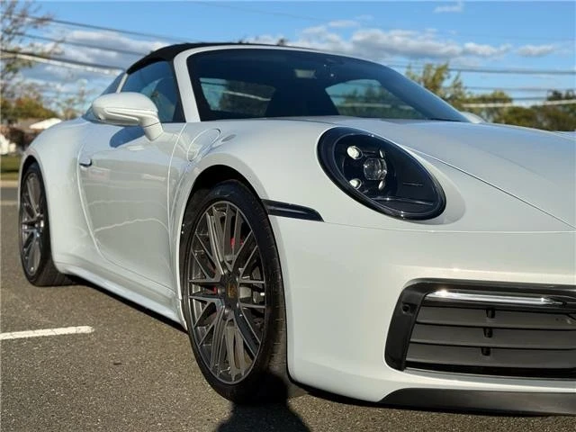 2024 Porsche 992 Carrera 4S - Image 17 of 21