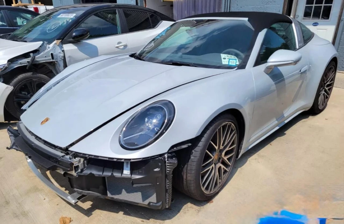 2024 Porsche 992 Carrera 4S - Image 22 of 31