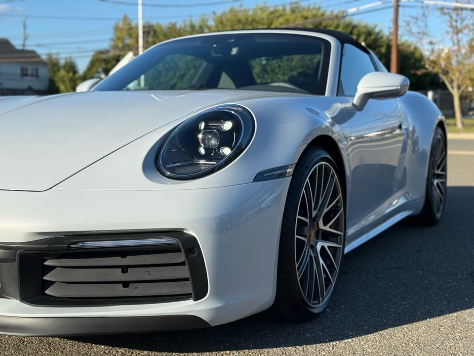 2024 Porsche 992 Carrera 4S - Image 18 of 21