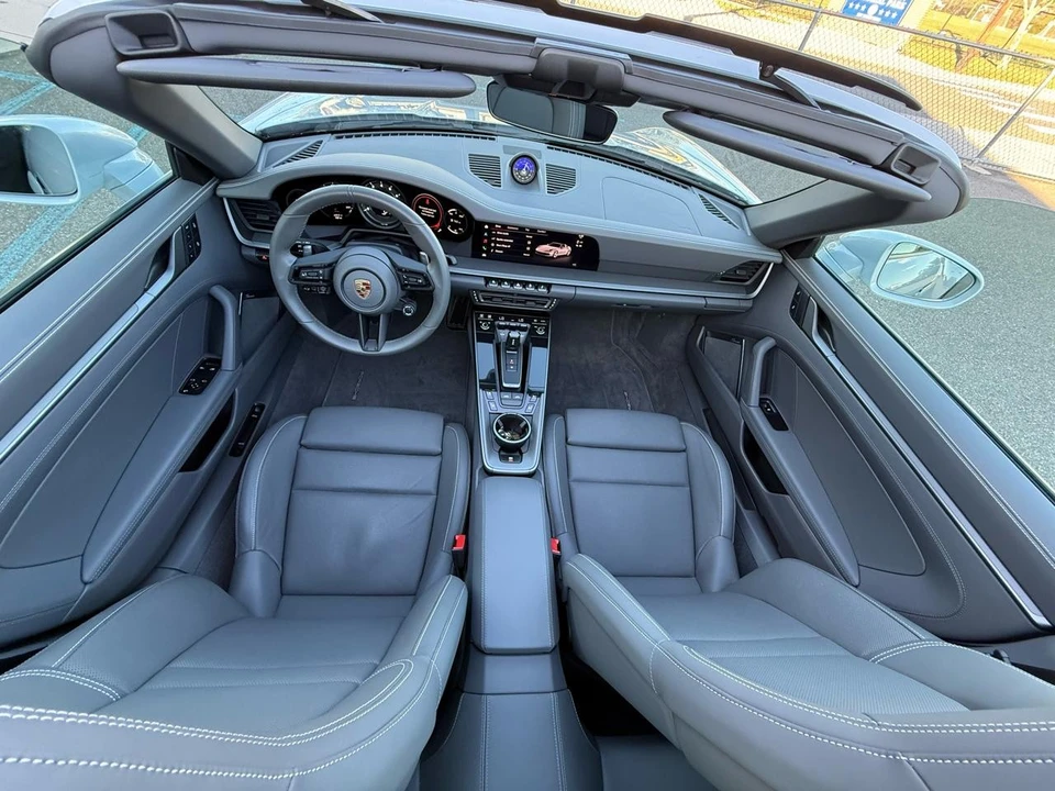 2024 Porsche 992 Carrera 4S - Image 30 of 31