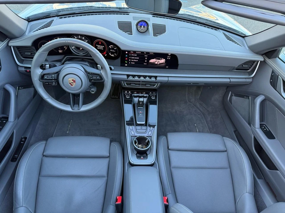 2024 Porsche 992 Carrera 4S - Image 29 of 31