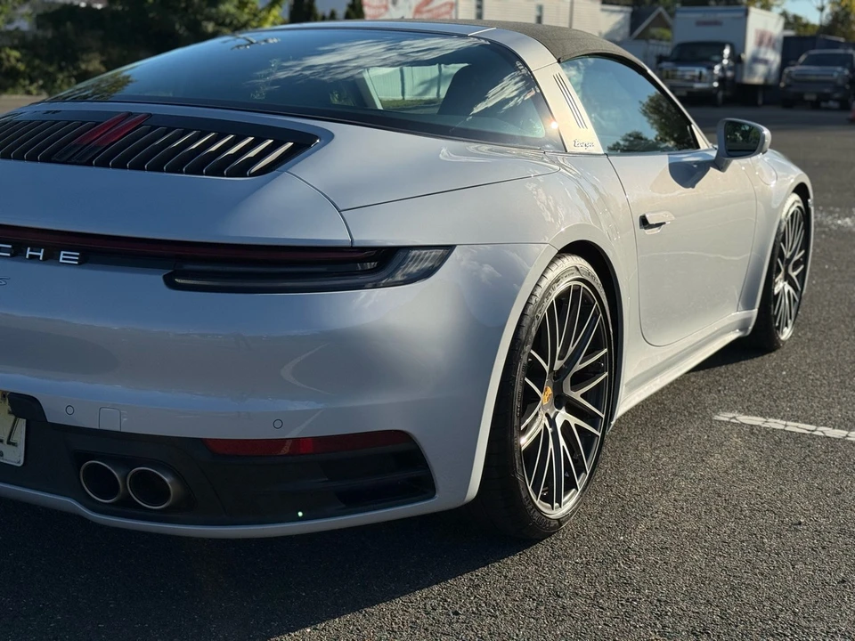 2024 Porsche 992 Carrera 4S - Image 13 of 21