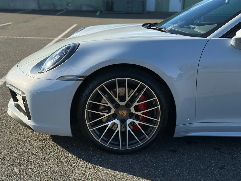 2024 Porsche 992 Carrera 4S - Image 9 of 21