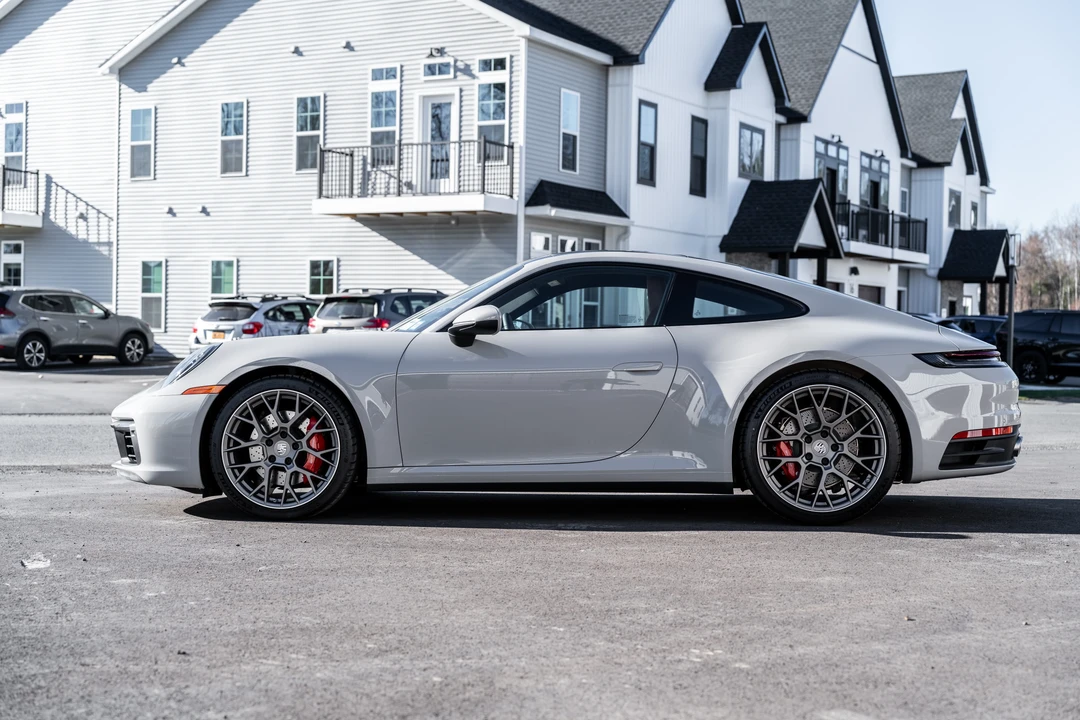 2024 Porsche 992 Carrera 4S - Image 7 of 31