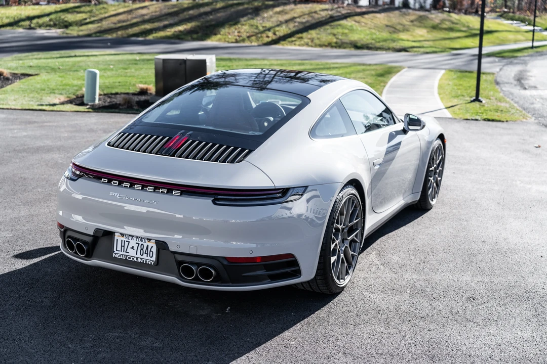 2024 Porsche 992 Carrera 4S - Image 21 of 31