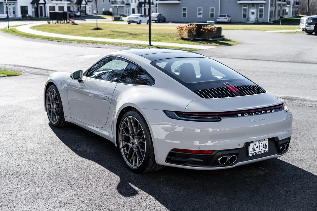 2024 Porsche 992 Carrera 4S - Image 20 of 31