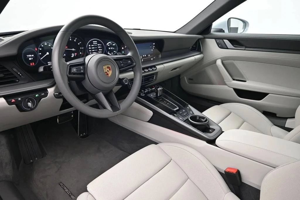 2024 Porsche 992 Carrera 4S - Image 4 of 5