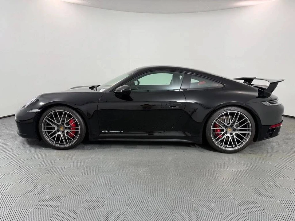 2024 Porsche 992 Carrera 4S - Image 2 of 5